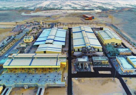 محوطه آب شیرین کن خلیج فارس